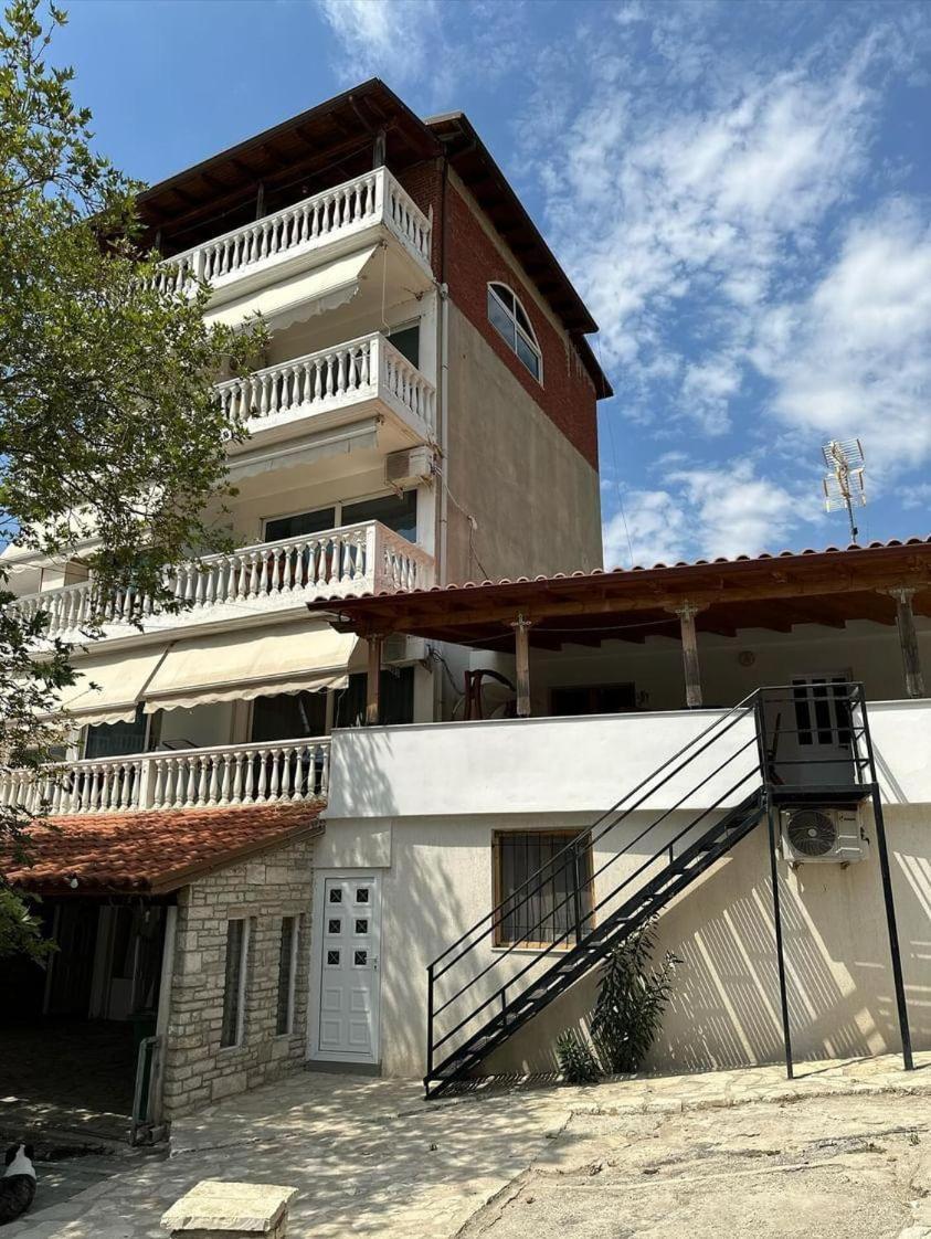 Polyxeni Apartments & Rooms Qeparo Exterior foto